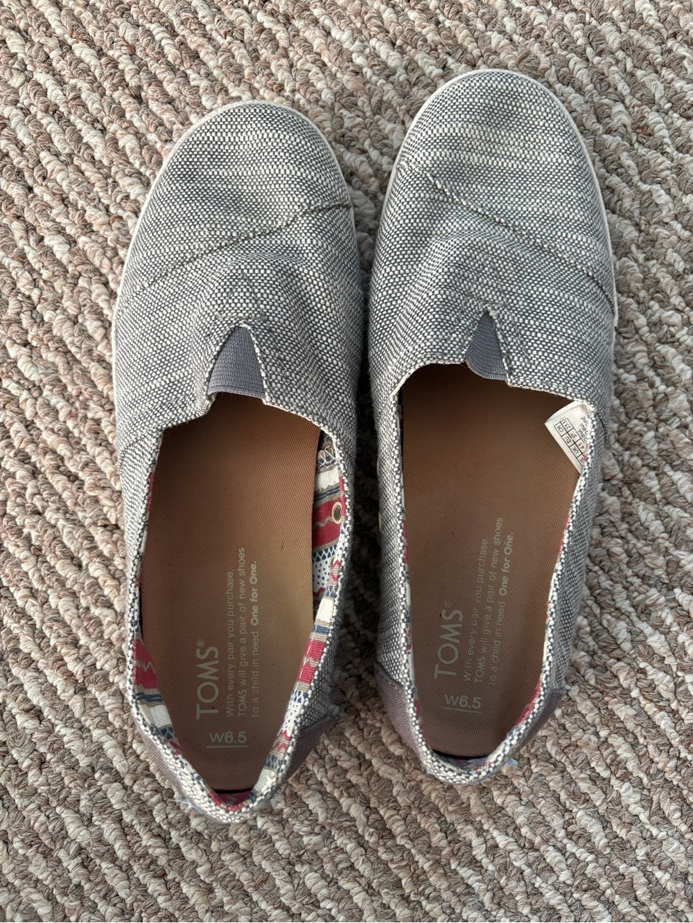 TOMS Avalon Gray Textured Woven Slip On Flats Size 6.5